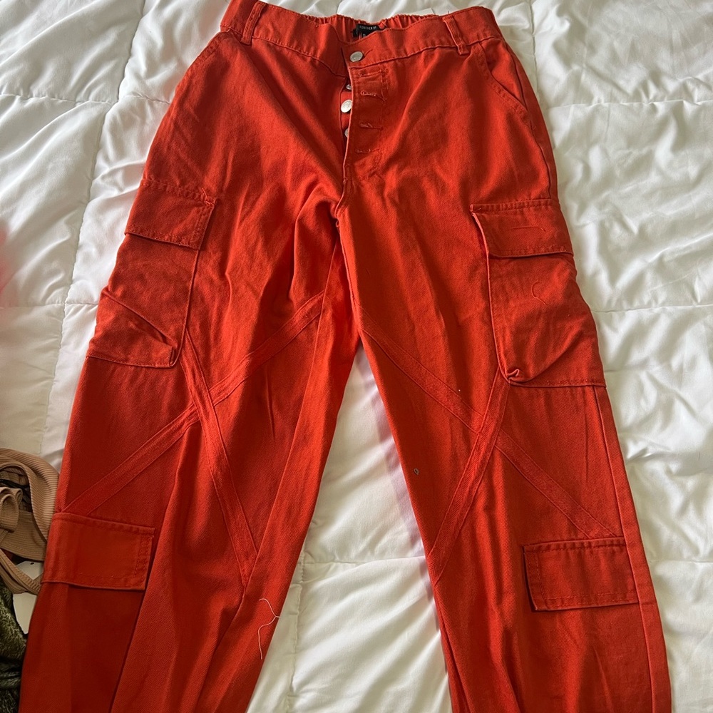 Forever 21 burnt orange cargo pant joggers